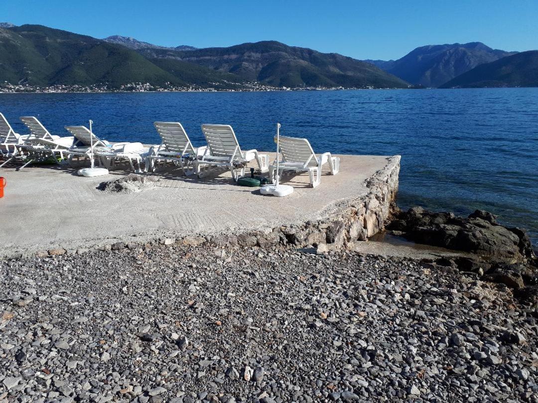 Apartments Sino More Tivat Exterior foto